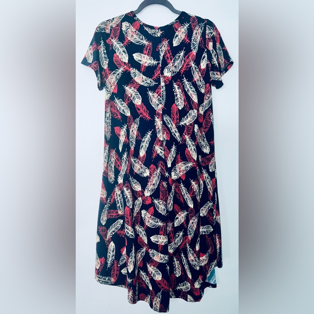 LuLaRoe Carly High Low Dress with Feather Pattern in Black, Coral, and Cream - Picture 3 of 3